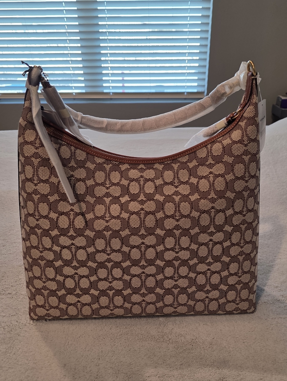 Coach Signature Juliet 38 BNWT